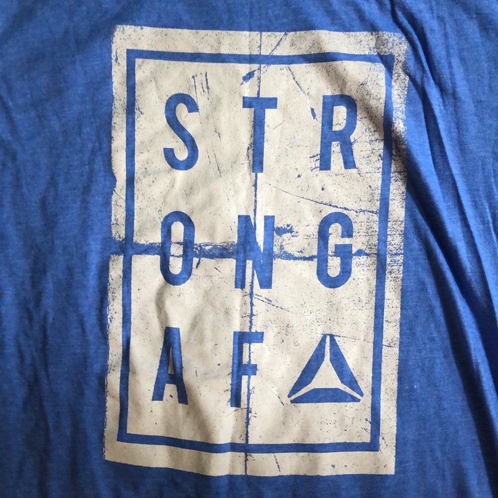 SOLD! Reebok NWT men’s Strong AF 💪🏼 blue tee - Picture 2 of 4